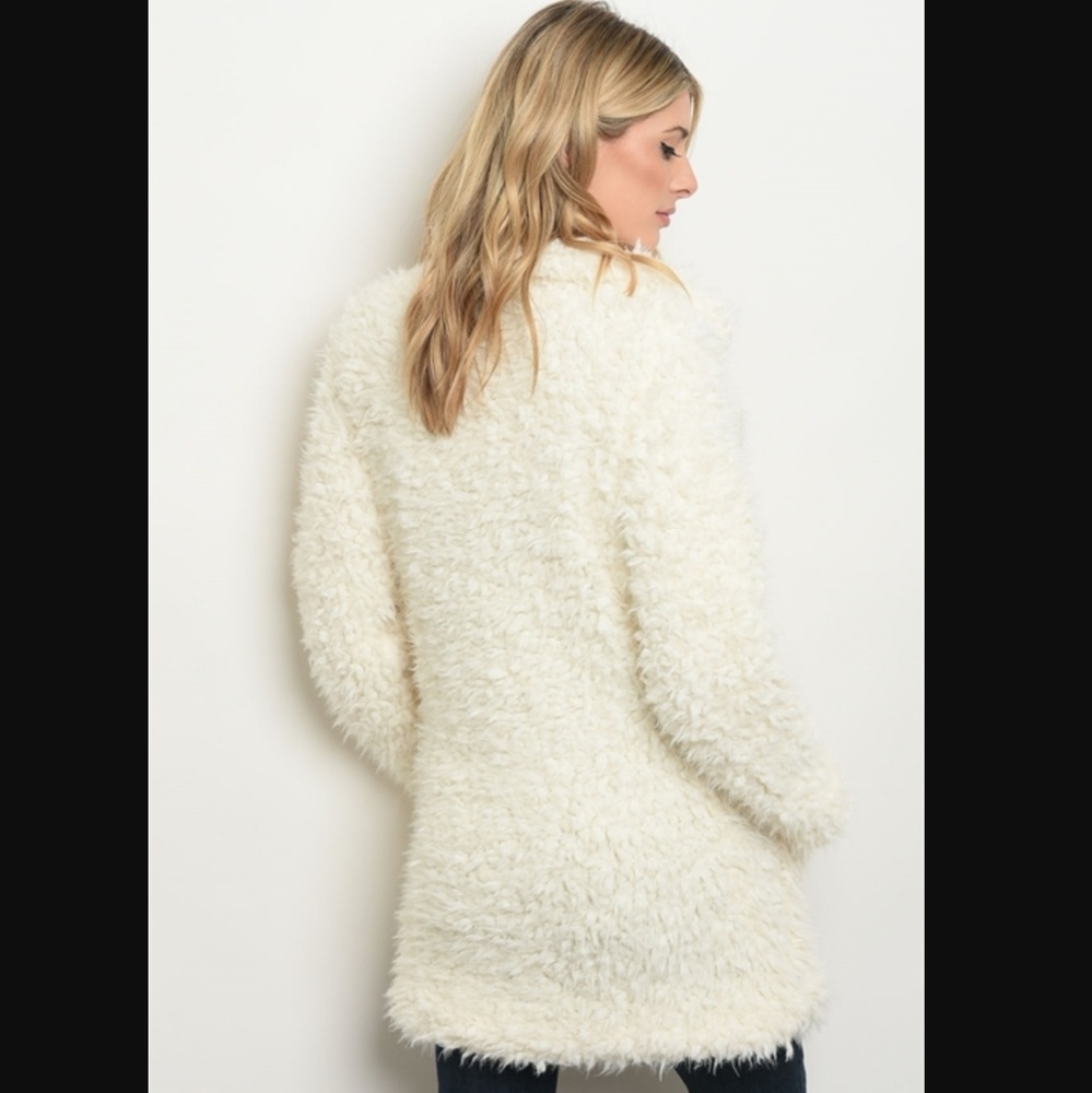 LEVERICK Super Soft Teddy Bear Ivory Faux Fur Open Front Coat Sizes Sm & Md NWT - Picture 3 of 8